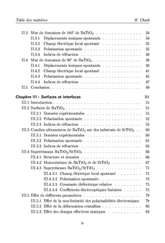 Murs de domaines, surfaces et interfaces ferroélectriques