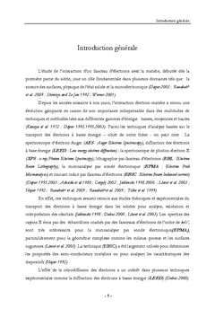 Etude theorique de transport des electrons dans les solides