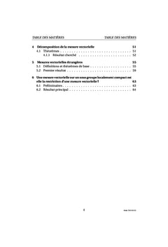 Absolue continuité d'une mesure vectorielle sur un groupe de Lie compact et application sur GL(2; R)