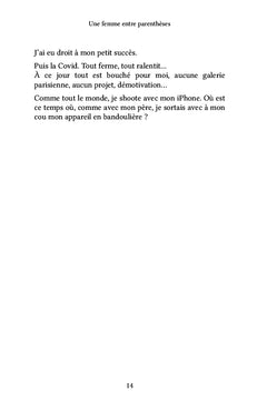 Une femme entre parenthèses
