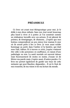 La petite fille au sourire figé