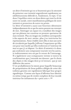 Au fond du couloir à gauche