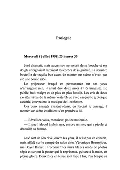 Du sang sur la robe