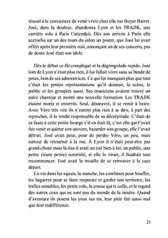 Du sang sur la robe