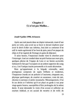 Du sang sur la robe