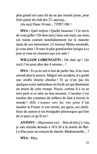 La blancheur âcre du piano de cuir rouge
