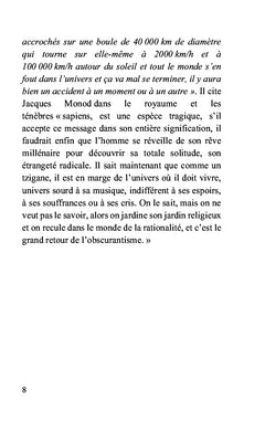 Neuf cents centimètres cubes de trop