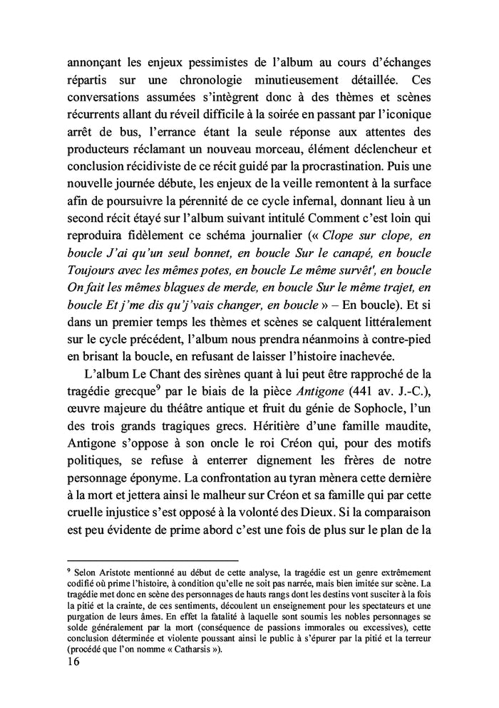 Pétales sur asphalte