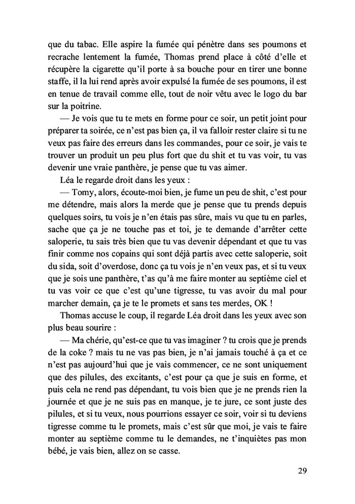 Le soleil bleu se lève à l'Est