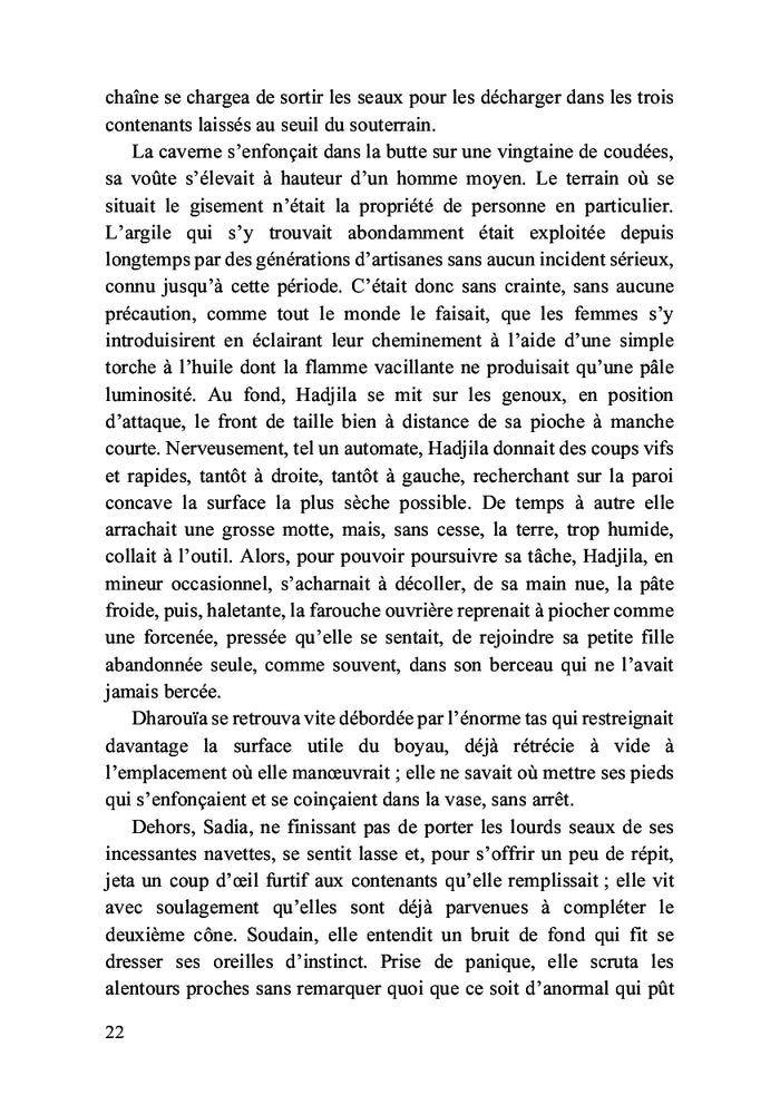 La fée des sentiers de grottes de montagne