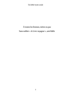 Un bébé toute seule
