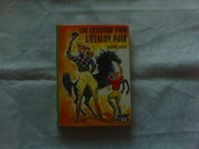 Une cavalière pour l'étalon noir