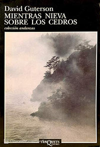 Mientras nieva sobre los cedros