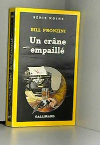 Un crâne empaillé