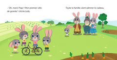 Petite Judy fait du vélo