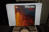 Volcans le reveil de la terre.