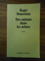 Enfants dans les arbres