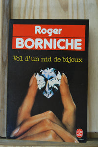Vol d'un nid de bijoux