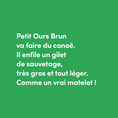 Petit ours brun fait du canoë
