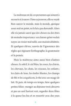 Un oiseau dans la classe