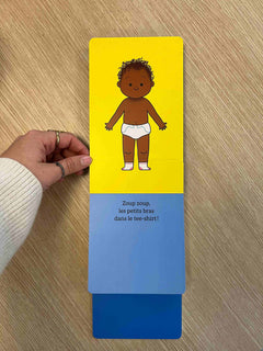 On s'habille, petit nombril