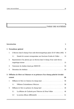 Etude theorique relativiste de la diffusion de particules chargees