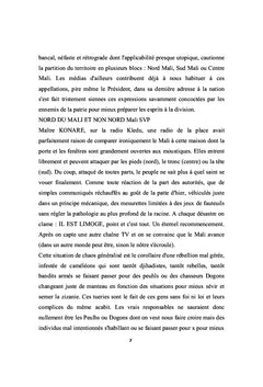 Plume trempée dans l'encre de l'actualité