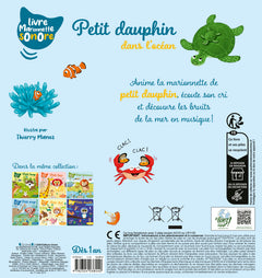Petit dauphin dans l'océan