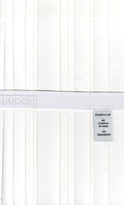 Échantillon. 100 créateurs de mode. 10 spécialistes