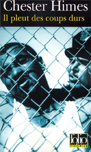 il pleut des coups durs