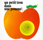 Un Petit Trou Dans Une Pomme