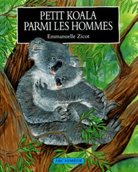 Petit koala parmi les hommes