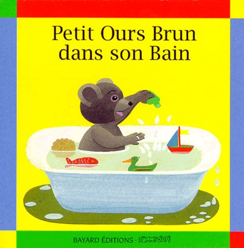 Petit Ours Brun dans son bain