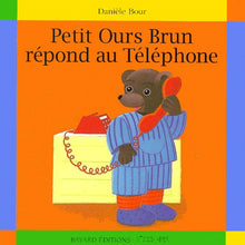 Petit Ours brun répond au téléphone