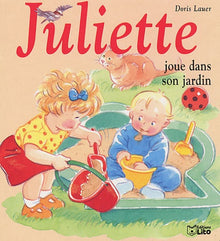 Mini Juliette joue dans son jardin