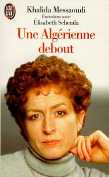 Une algérienne debout