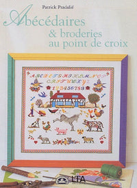 Abécédaires et broderies au point de croix