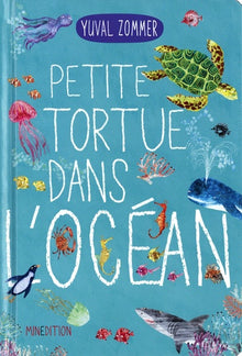 Petite tortue dans l'océan