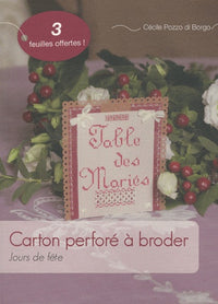 Carton perforé à broder: Jours de fête