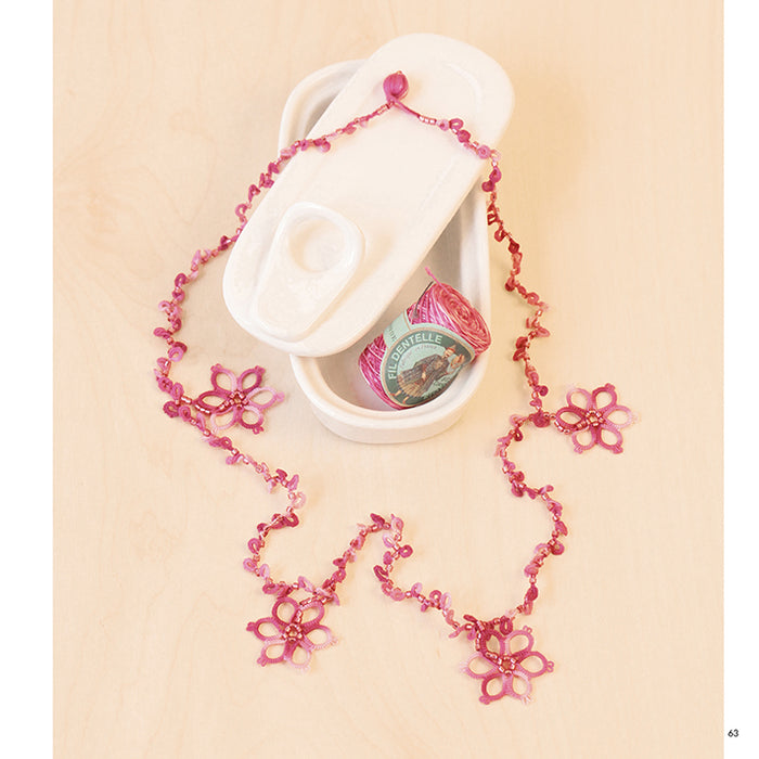 Frivolité avec des perles