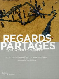Regards partagés