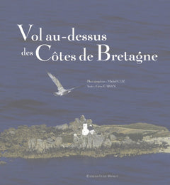 Vol au-dessus des Côtes de Bretagne