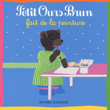 Petit Ours Brun fait de la peinture