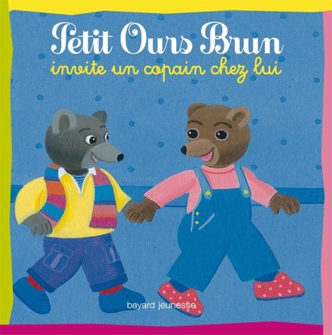 Petit ours brun invite un copain chez lui