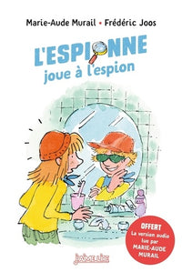 L'espionne joue à l'espion