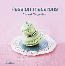 Passion macarons