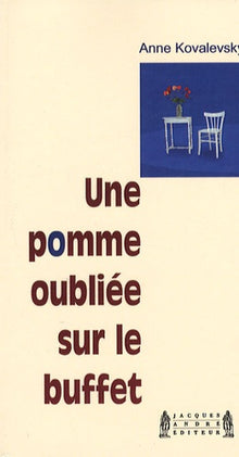 Une pomme oubliée sur le buffet...