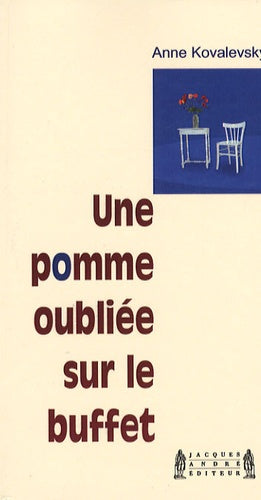 Une pomme oubliée sur le buffet...