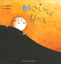 Moins une
