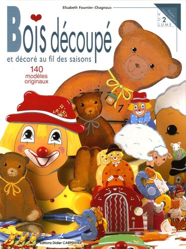 Bois découpé et décoré au fil des saisons